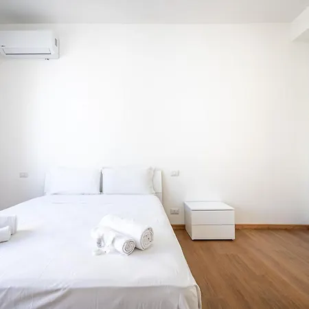 Euclide Luxury Place Apartmán *