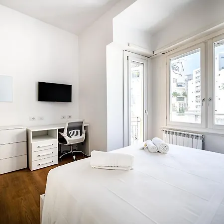 Euclide Luxury Place Apartmán